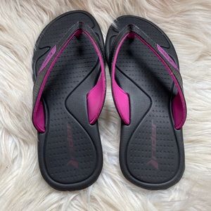 rider women’s flip flops